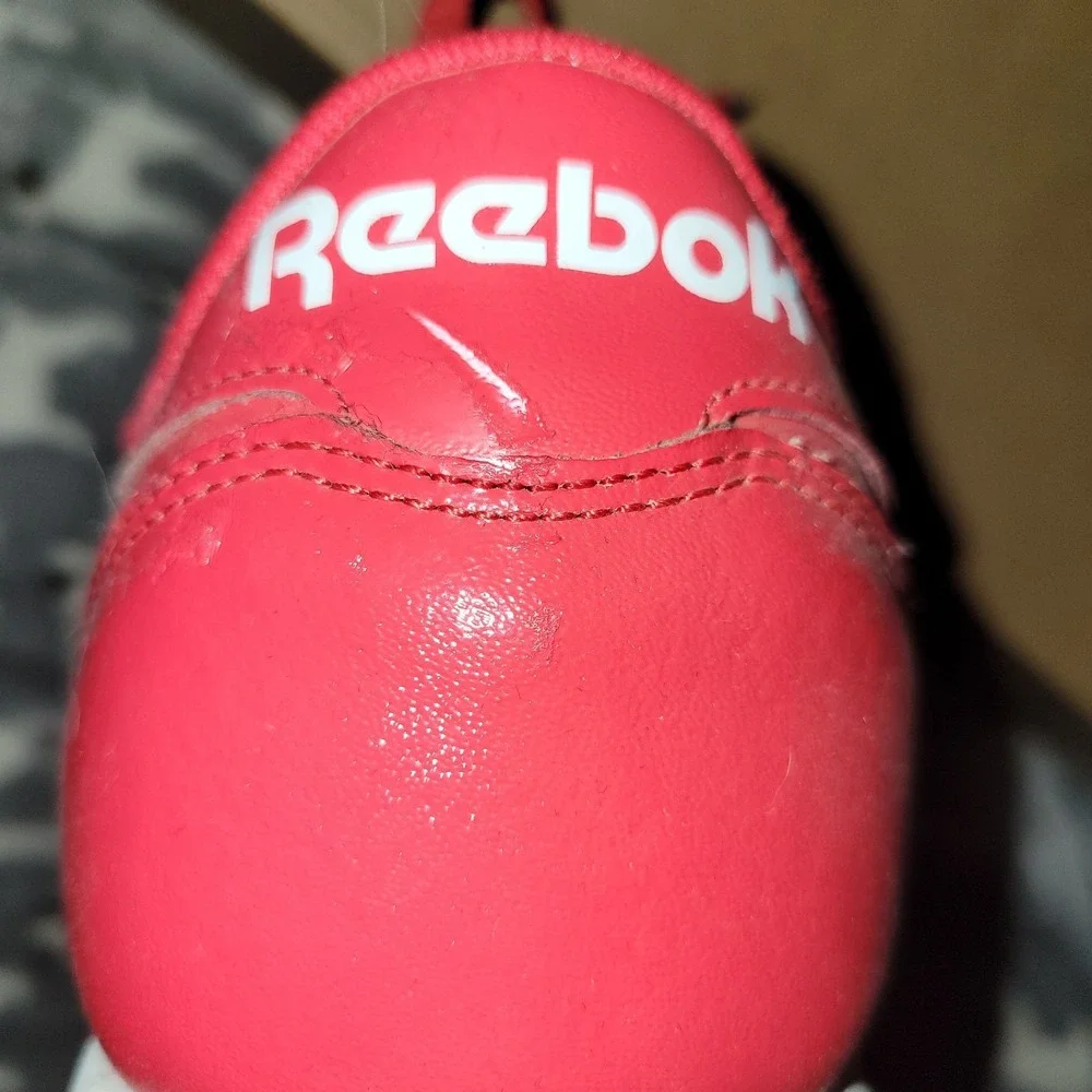Reebok Classic‎ Leather Gum Bottom Shoes Men's Size 11 Red GY3601